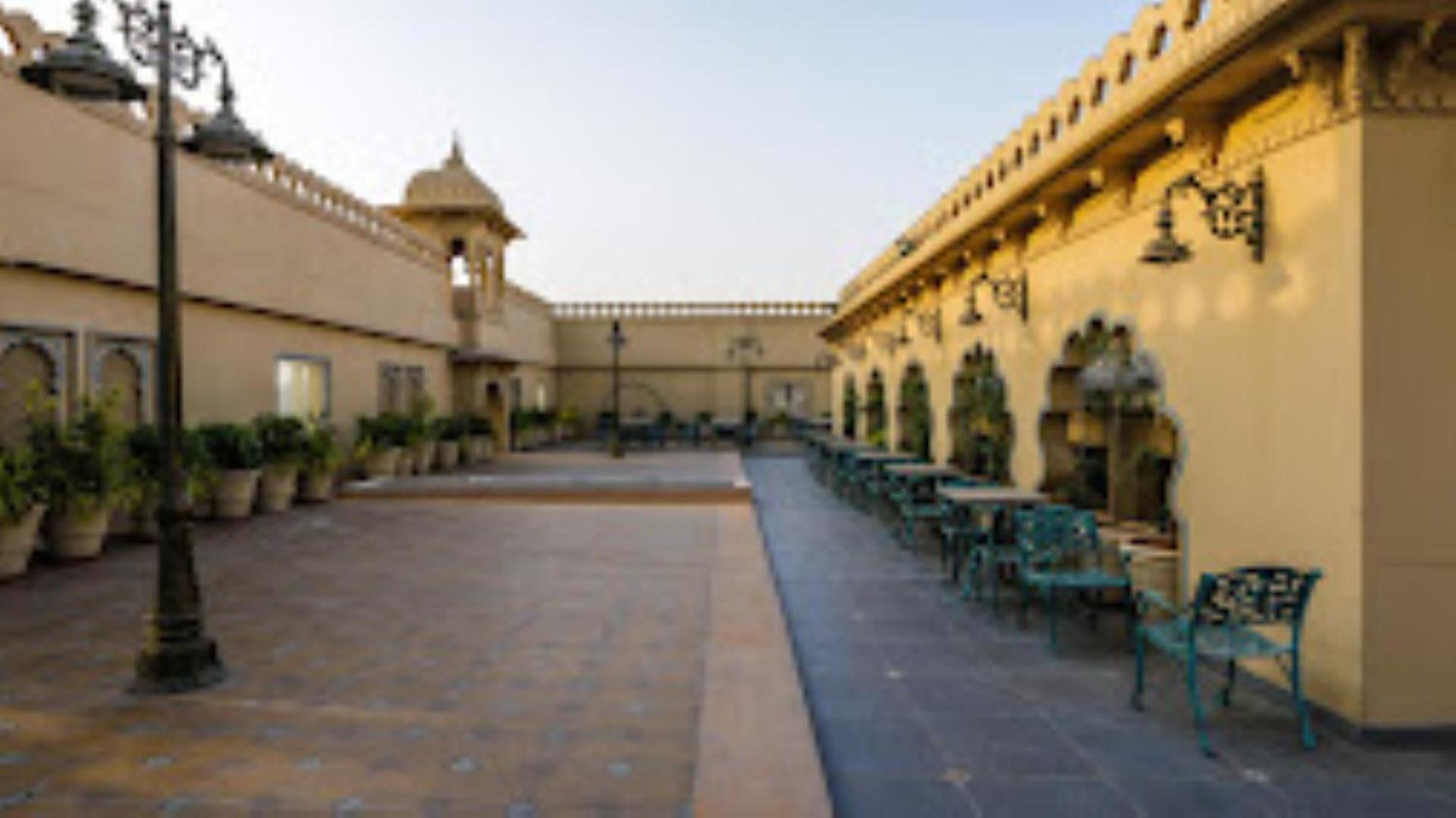 Laxminarayan Club & Resort Vadodara Luaran gambar